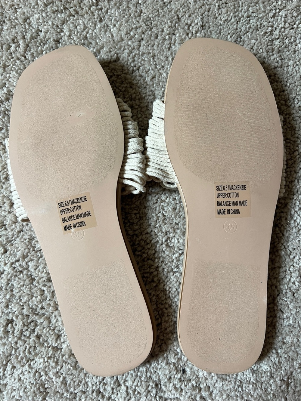 Shell Sandals - Picture 3 of 3